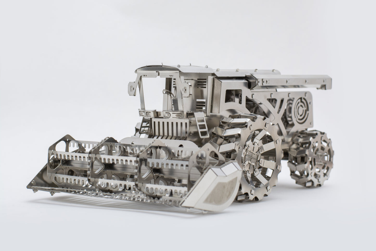 VORACIOUS HARVESTER COMBINE