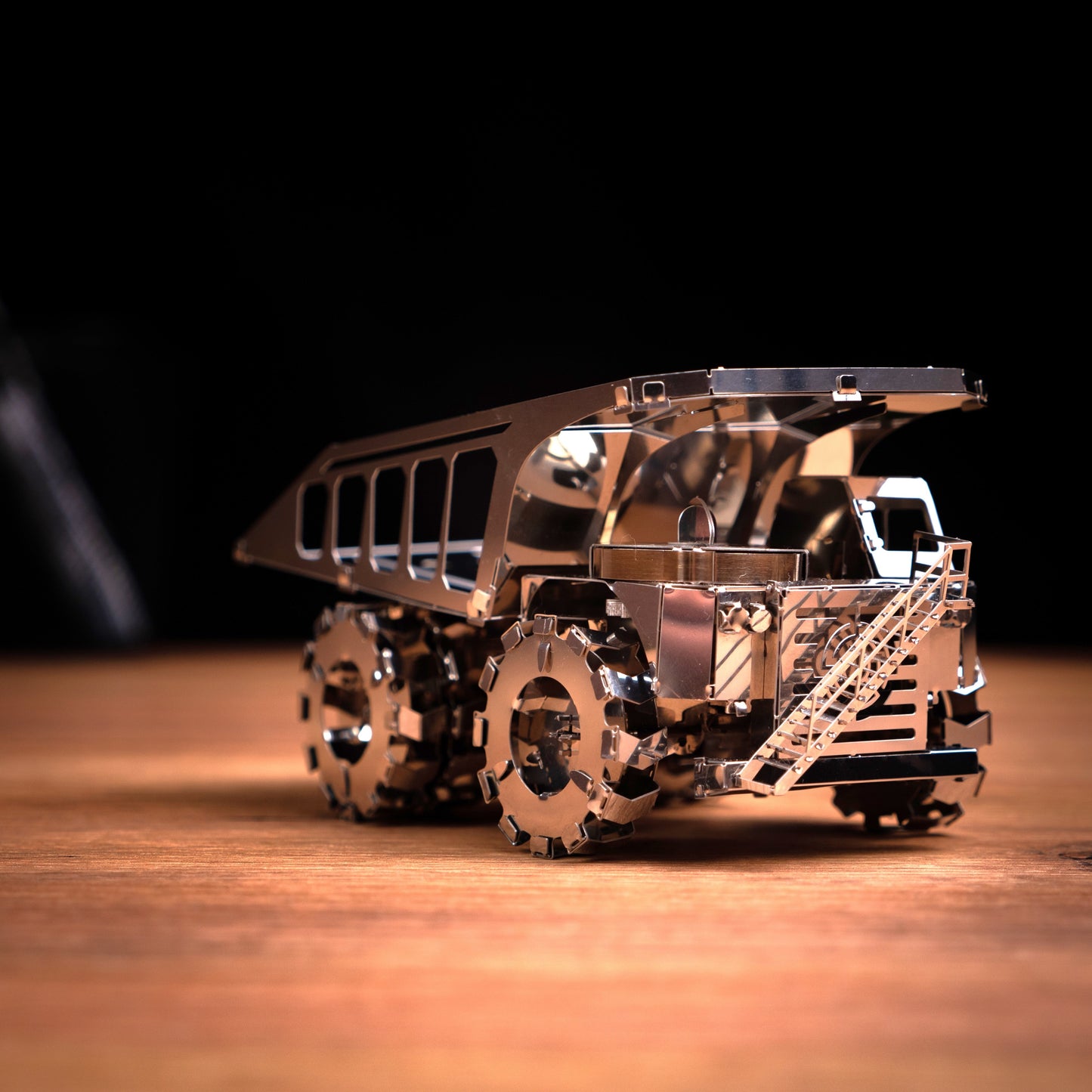 QUARRY TRANSPORTER MINING TRUCK