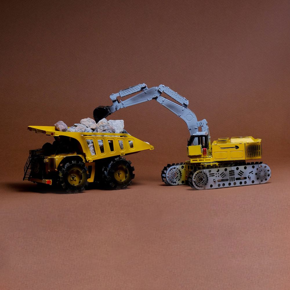 QUARRY TRANSPORTER MINING TRUCK
